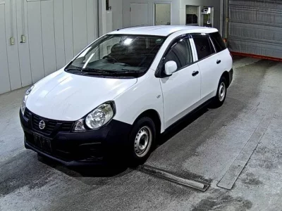 Nissan AD