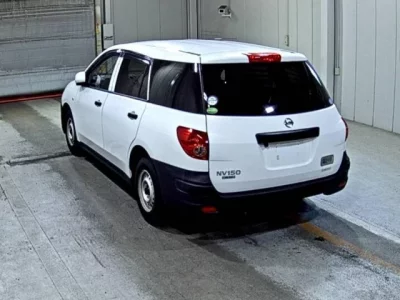 Nissan AD