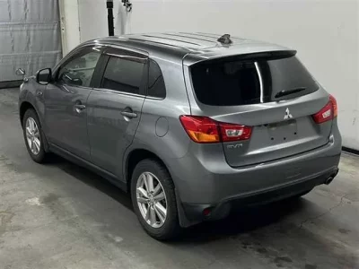 Mitsubishi RVR