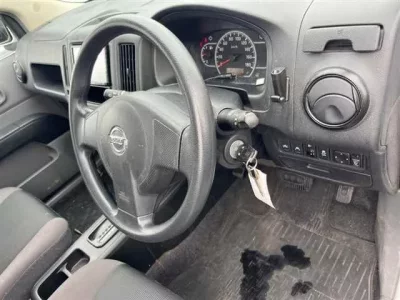 Nissan AD