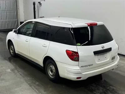 Nissan AD