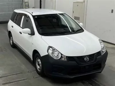 Nissan AD