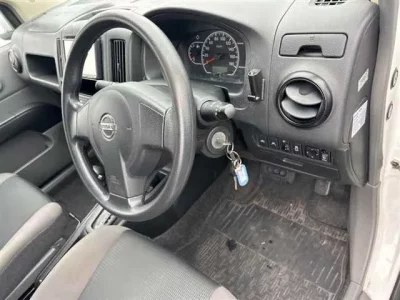 Nissan AD