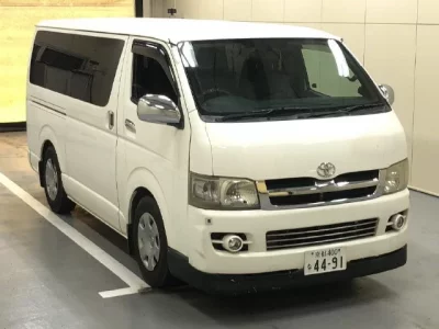 Toyota HIACE VAN