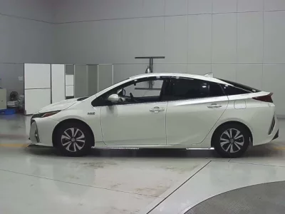 Toyota PRIUS PHV