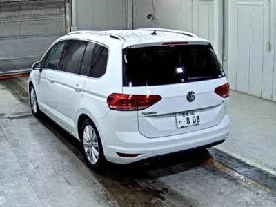 Volkswagen GOLF TOURAN