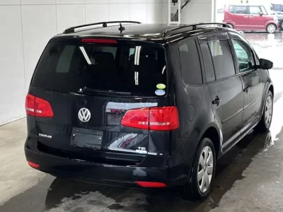 Volkswagen GOLF TOURAN