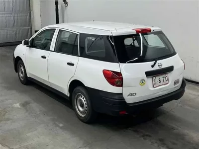 Nissan AD
