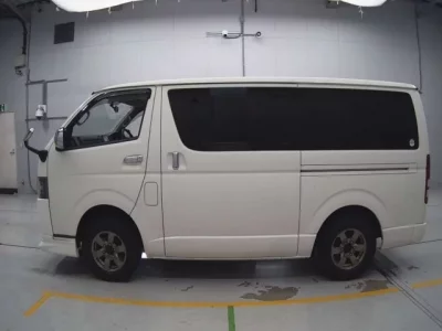 Toyota REGIUS ACE VAN