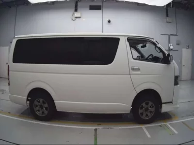 Toyota REGIUS ACE VAN