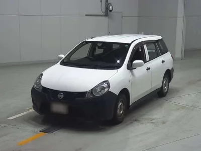 Nissan AD