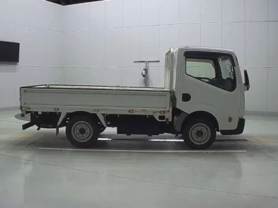 Nissan ATLAS