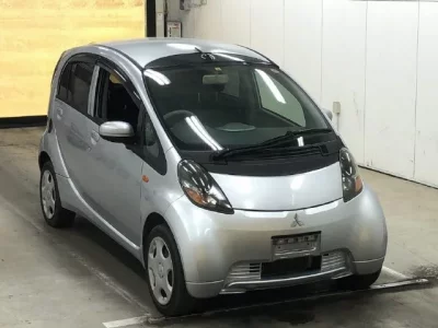 Mitsubishi I