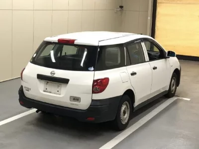 Nissan AD