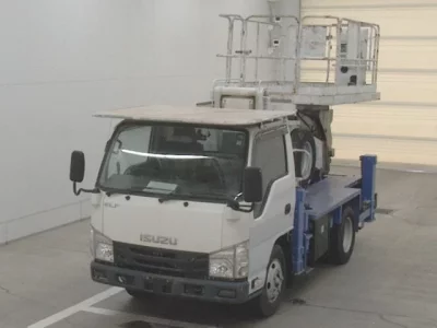 Isuzu ELF
