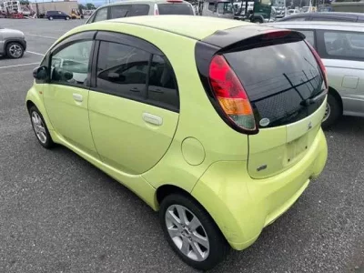 Mitsubishi I
