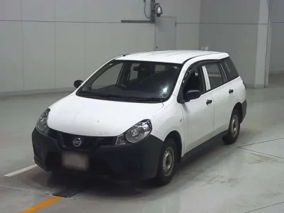 Nissan AD