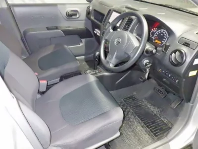 Nissan AD