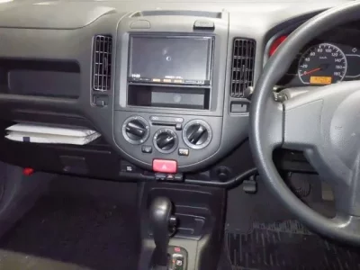 Nissan AD