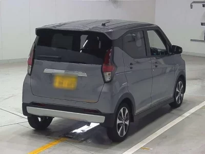 Mitsubishi EK X