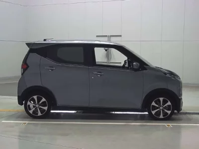 Mitsubishi EK X