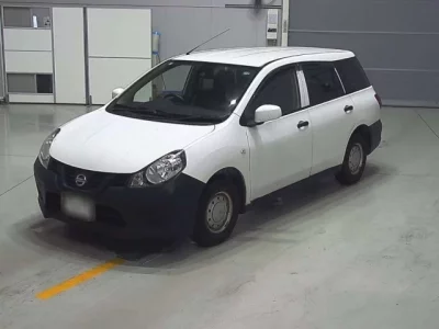 Nissan AD