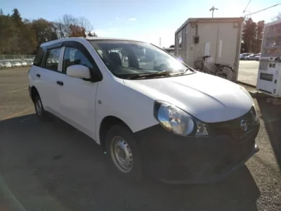 Nissan AD