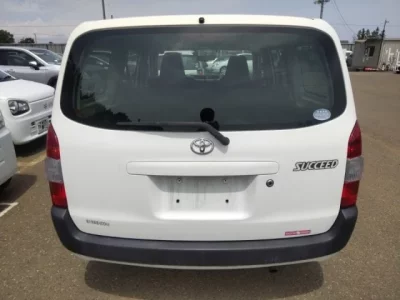 Toyota SUCCEED