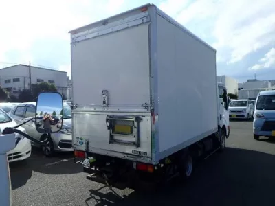 Nissan ATLAS