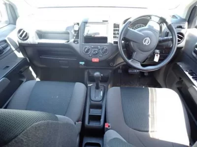 Nissan AD