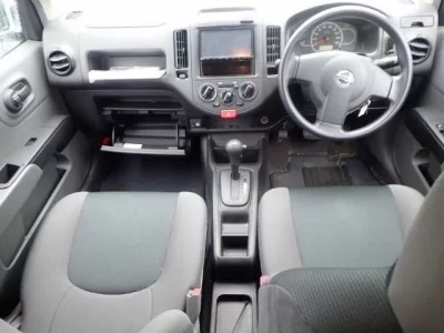 Nissan AD