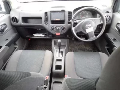 Nissan AD