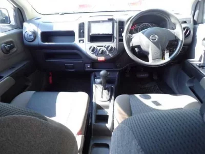 Nissan AD