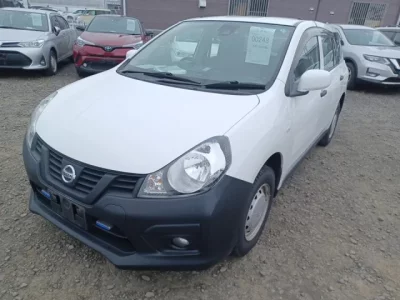 Nissan AD