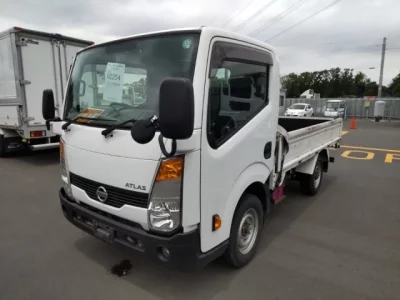 Nissan ATLAS
