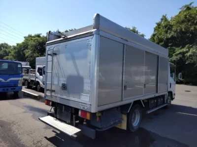 Isuzu ELF