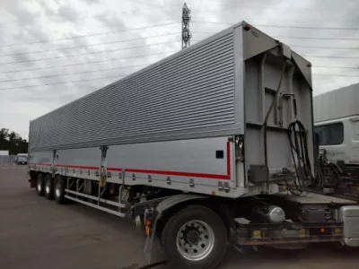 TRAILER TRAILER