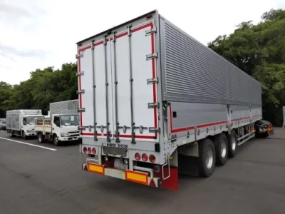 TRAILER TRAILER