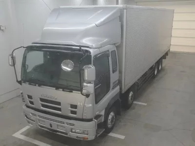 Isuzu TRUCK