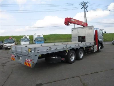 Isuzu TRUCK