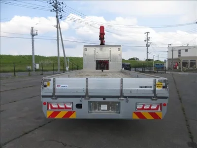 Isuzu TRUCK