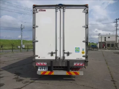 Isuzu TRUCK