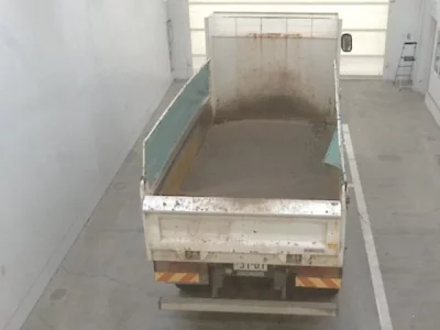 Isuzu TRUCK