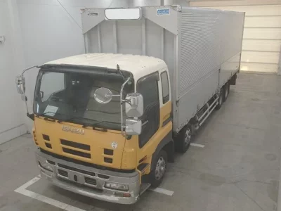 Isuzu TRUCK