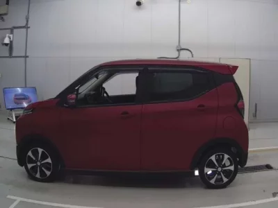 Mitsubishi EK X