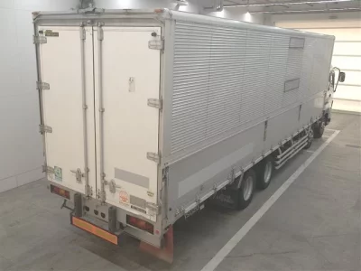 Isuzu TRUCK