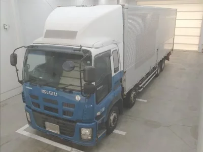 Isuzu TRUCK