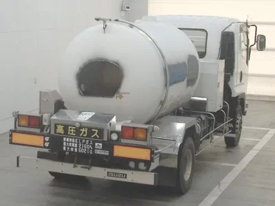 Isuzu FORWARD