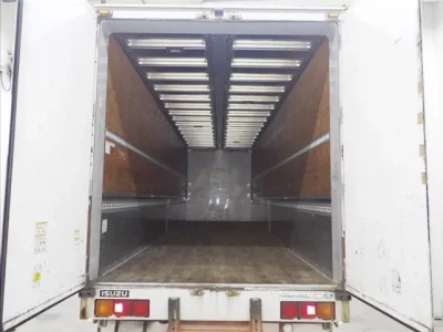 Isuzu TRUCK