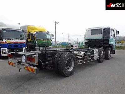 Isuzu GIGA